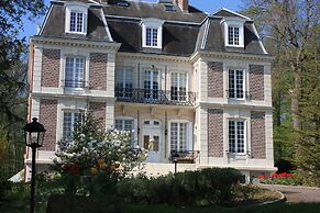 Château d'Avesnes Le Castelet