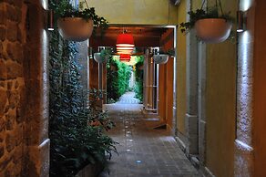 Les Patios du Marais