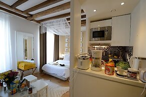 Les Patios du Marais