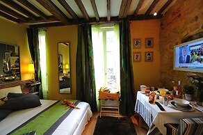 Les Patios du Marais