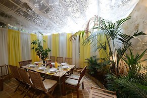 Les Patios du Marais