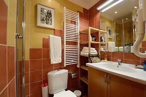 Les Patios du Marais