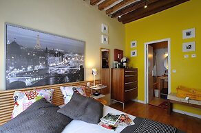 Les Patios du Marais