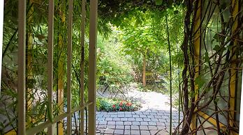 Les Patios du Marais