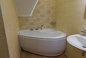 Ecotel Snegirek