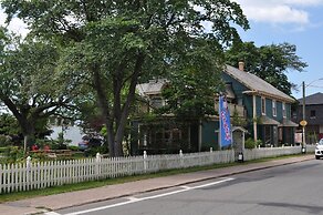 Holman's Heritage Suites