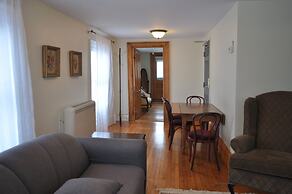 Holman's Heritage Suites