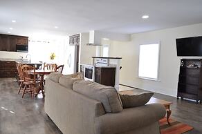 Holman's Heritage Suites