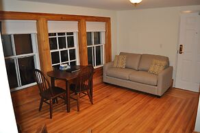 Holman's Heritage Suites