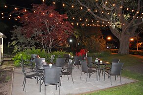 Holman's Heritage Suites