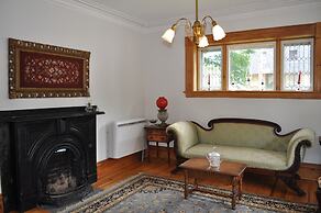 Holman's Heritage Suites