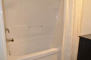 Holman's Heritage Suites