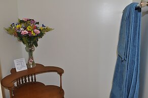 Holman's Heritage Suites