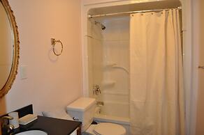 Holman's Heritage Suites