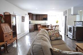 Holman's Heritage Suites