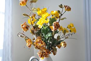 Holman's Heritage Suites