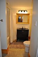 Holman's Heritage Suites