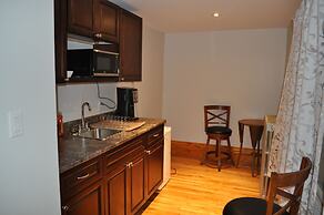 Holman's Heritage Suites