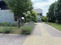 Villa Stone