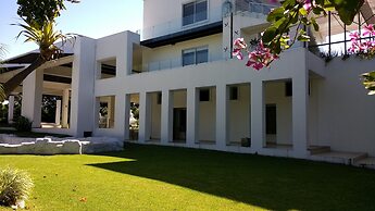 Rancho Macloy Hotel Spa & Social Events