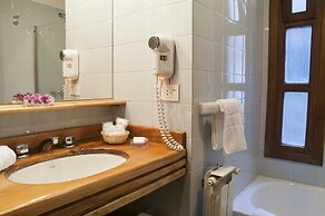 Pailahue Lodge & Cabañas