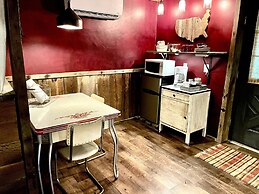 Amish Country Comfort