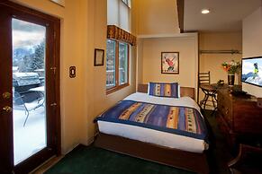Alpine Village Suites