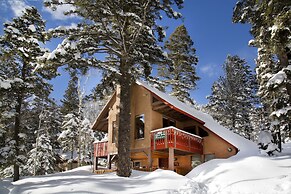 Cottam's Lodge by Alpine Village Suites