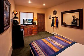 Cottam's Lodge by Alpine Village Suites