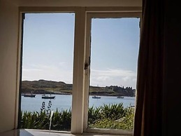 The Beach Day's Bar & B&B