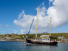 The Beach Day's Bar & B&B