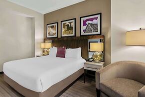 Sonesta Hotel Baltimore Inner Harbor