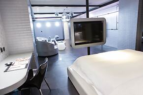 All-Ur Boutique Motel - Xin-Jhung Branch