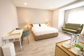 D'Anggerek Serviced Apartment