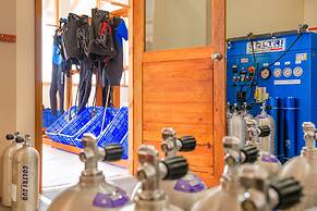 Kudafushi Resort and Spa