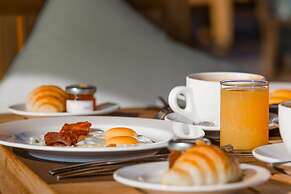 Kudafushi Resort and Spa