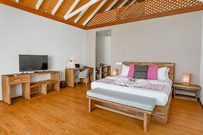 Kudafushi Resort and Spa