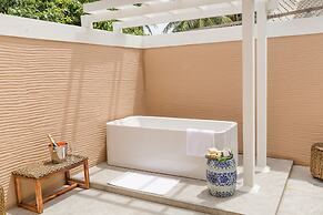 Kudafushi Resort and Spa