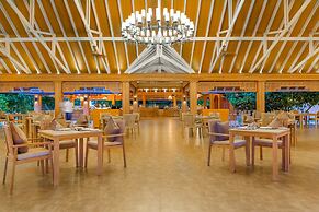 Kudafushi Resort and Spa