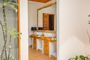 Kudafushi Resort and Spa