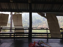 Mok Far Mont Ngo Resort