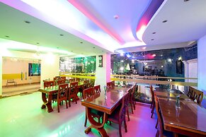 Le Petit Paris Hotel Dalat