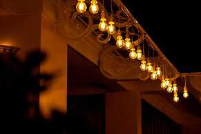 Le Petit Paris Hotel Dalat