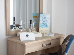 Amaryllis Beach Hotel