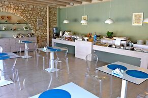 Amaryllis Beach Hotel