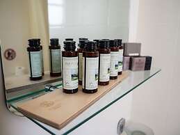 Amaryllis Beach Hotel