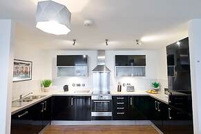 Vizion by ShortstayMK