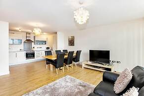 Vizion by ShortstayMK