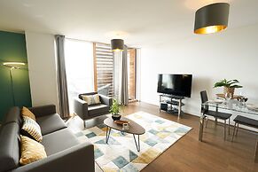 Vizion by ShortstayMK