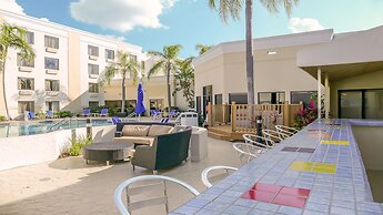 Holiday Inn Fort Myers - Downtown Area, an IHG Hotel